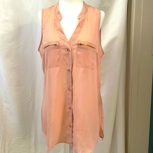NEW Guess blush pink sleeveless blouse - size M
